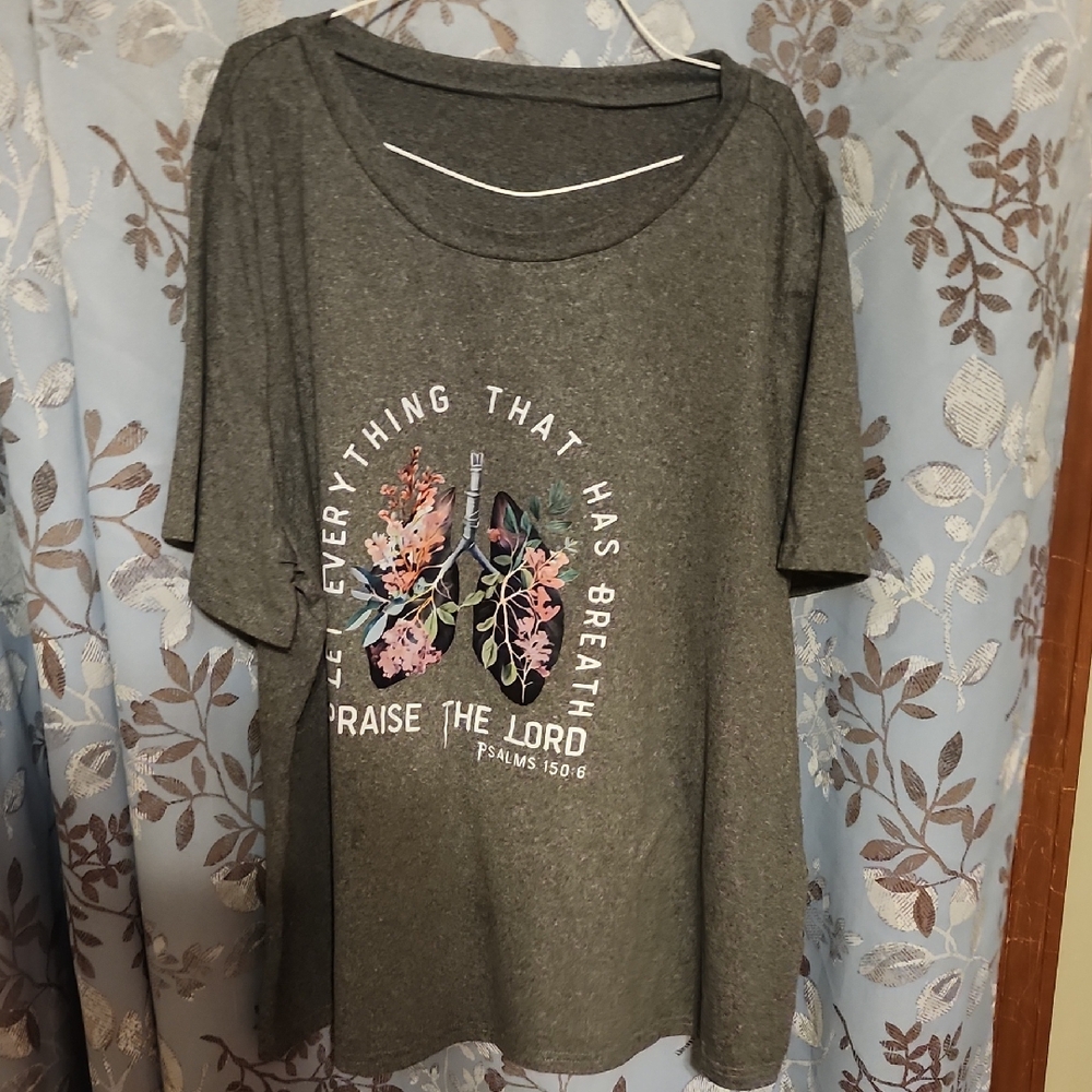 SHEIN Dark Gray Floral Graphic Tee